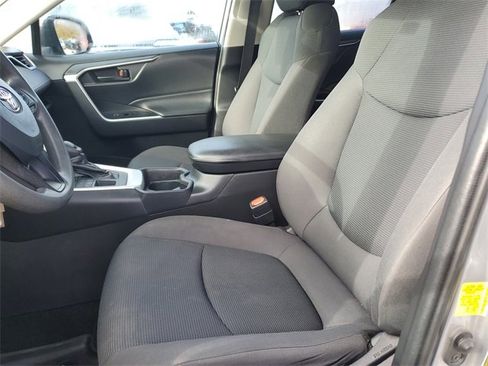 Used 2020 Toyota RAV4 LE image 24