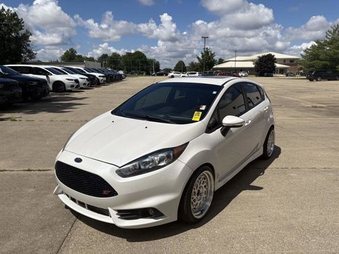 Used 2016 Ford Fiesta ST FWD image 13