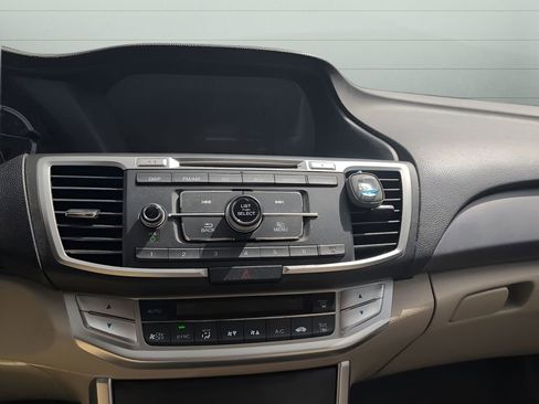 Used 2013 Honda Accord LX image 11