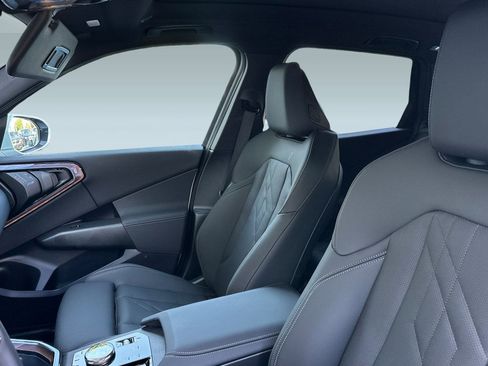 Used 2025 BMW X3 xDrive30i w/ Convenience Package image 20