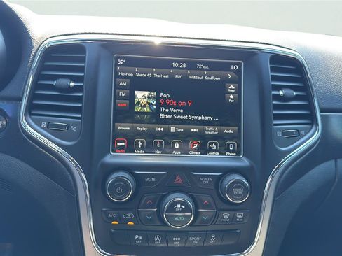 Certified 2018 Jeep Grand Cherokee Altitude AWD/4WD image 26