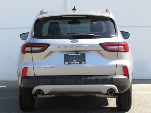 Used 2024 Ford Escape Platinum AWD/4WD image 7