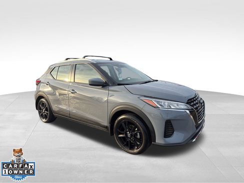 Used 2021 Nissan Kicks SV w/ Exterior Package image 4