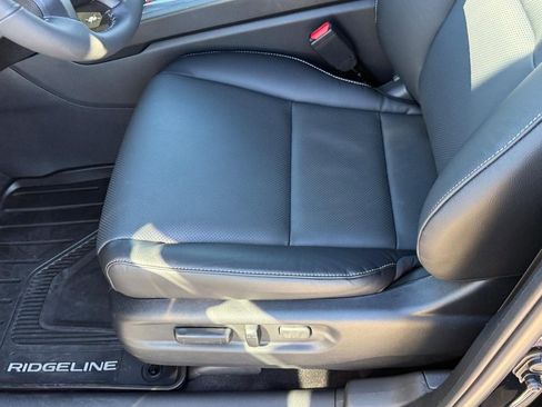 Certified 2025 Honda Ridgeline RTL image 16