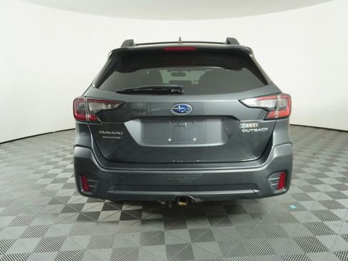 Used 2022 Subaru Outback Premium AWD/4WD image 6
