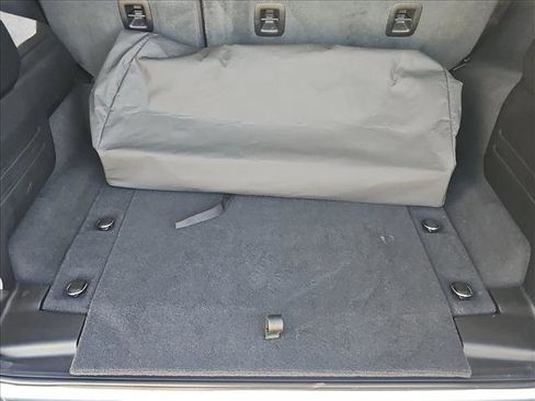 Used 2025 Jeep Wrangler Sport S image 6