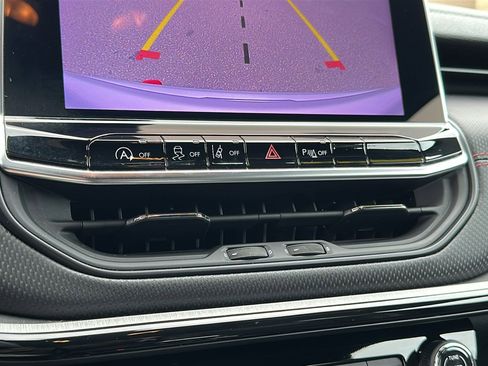 Used 2024 Jeep Compass Trailhawk image 18