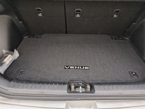 Used 2020 Hyundai Venue SEL FWD image 30