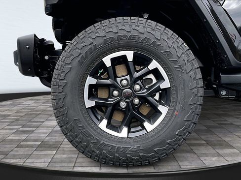 New 2026 Jeep Gladiator Rubicon AWD/4WD image 12