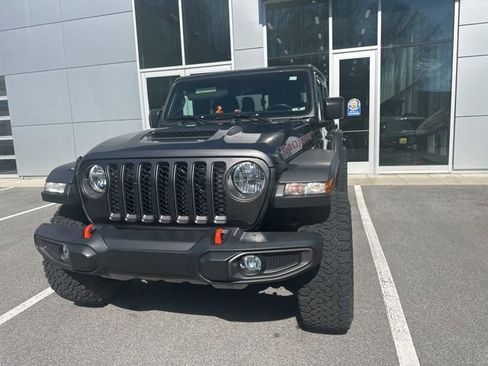 Used 2023 Jeep Gladiator Mojave w/ Cold Weather Group image 3