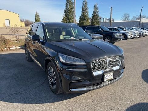 Used 2023 Lincoln Aviator Reserve w/ Equipment Group 201A AWD/4WD image 8