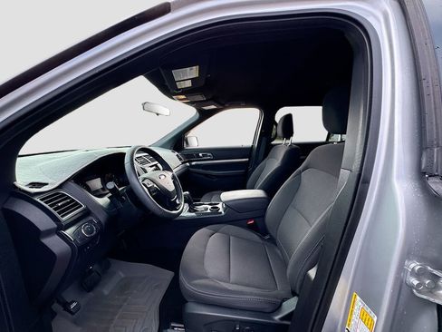 Used 2019 Ford Explorer XLT w/ Class III Trailer Tow Package FWD image 33