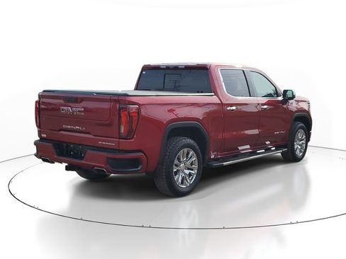Used 2023 GMC Sierra 1500 Denali w/ Technology Package AWD/4WD image 4