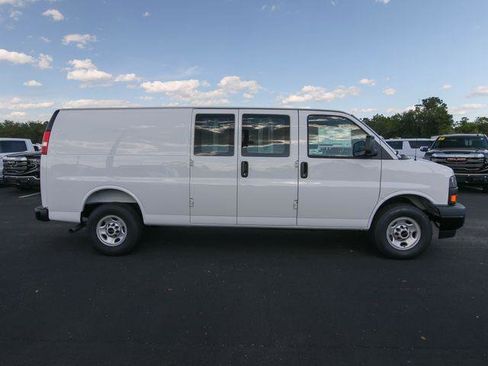 New 2026 GMC Savana 2500 Extended w/ Driver Convenience Package RWD image 11