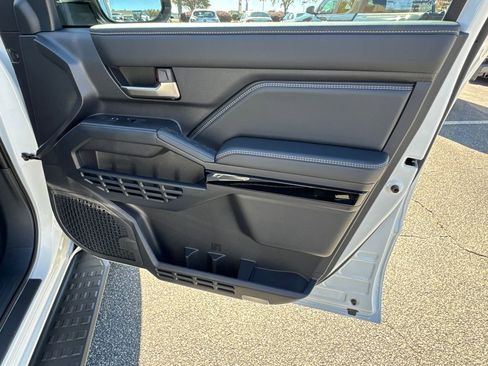 New 2025 Toyota 4Runner Limited image 14