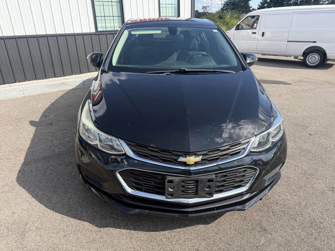 Used 2018 Chevrolet Cruze LS FWD image 2