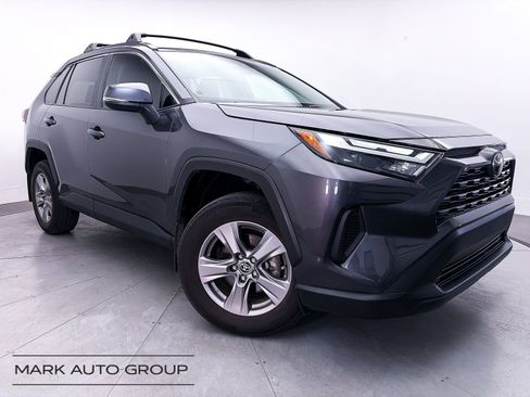 Used 2023 Toyota RAV4 XLE w/ Convenience Package FWD image 1