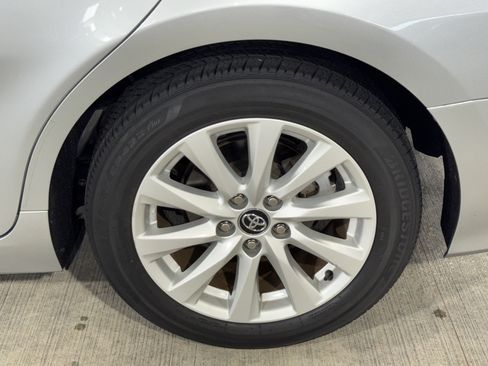Used 2020 Toyota Camry LE FWD image 35
