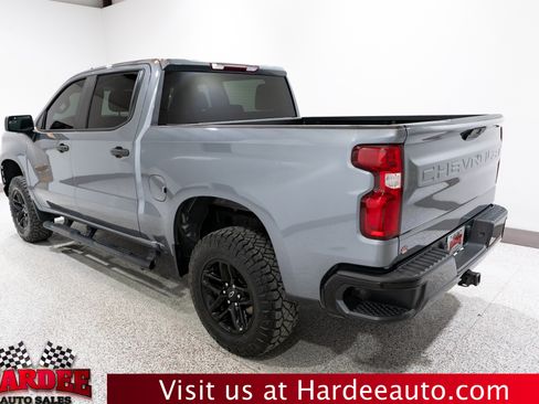 Used 2021 Chevrolet Silverado 1500 Custom Trail Boss AWD/4WD image 3
