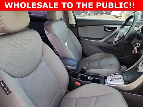 Used 2011 Hyundai Elantra GLS w/ Navigation Pkg 4 image 18