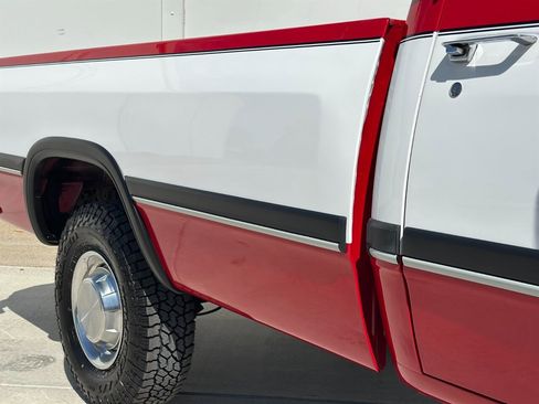 Used 1991 Dodge D/W Truck 250 image 30