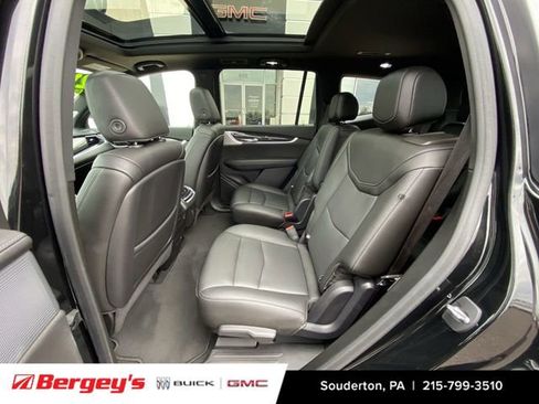 Used 2021 Cadillac XT6 Premium Luxury image 28