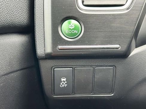 Used 2015 Honda Civic SE image 19