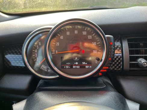 Used 2017 MINI Cooper S image 11