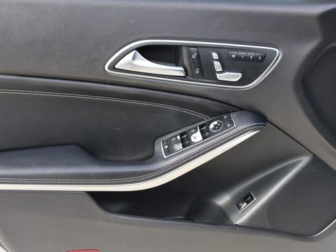 Used 2018 Mercedes-Benz CLA 250 4MATIC image 21