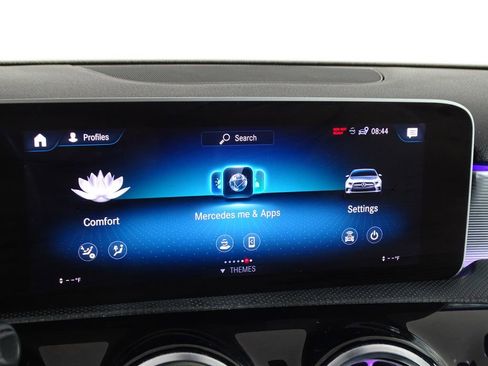 Used 2019 Mercedes-Benz A 220 w/ Premium Package image 34