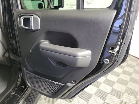 Certified 2024 Jeep Wrangler Sport S image 31