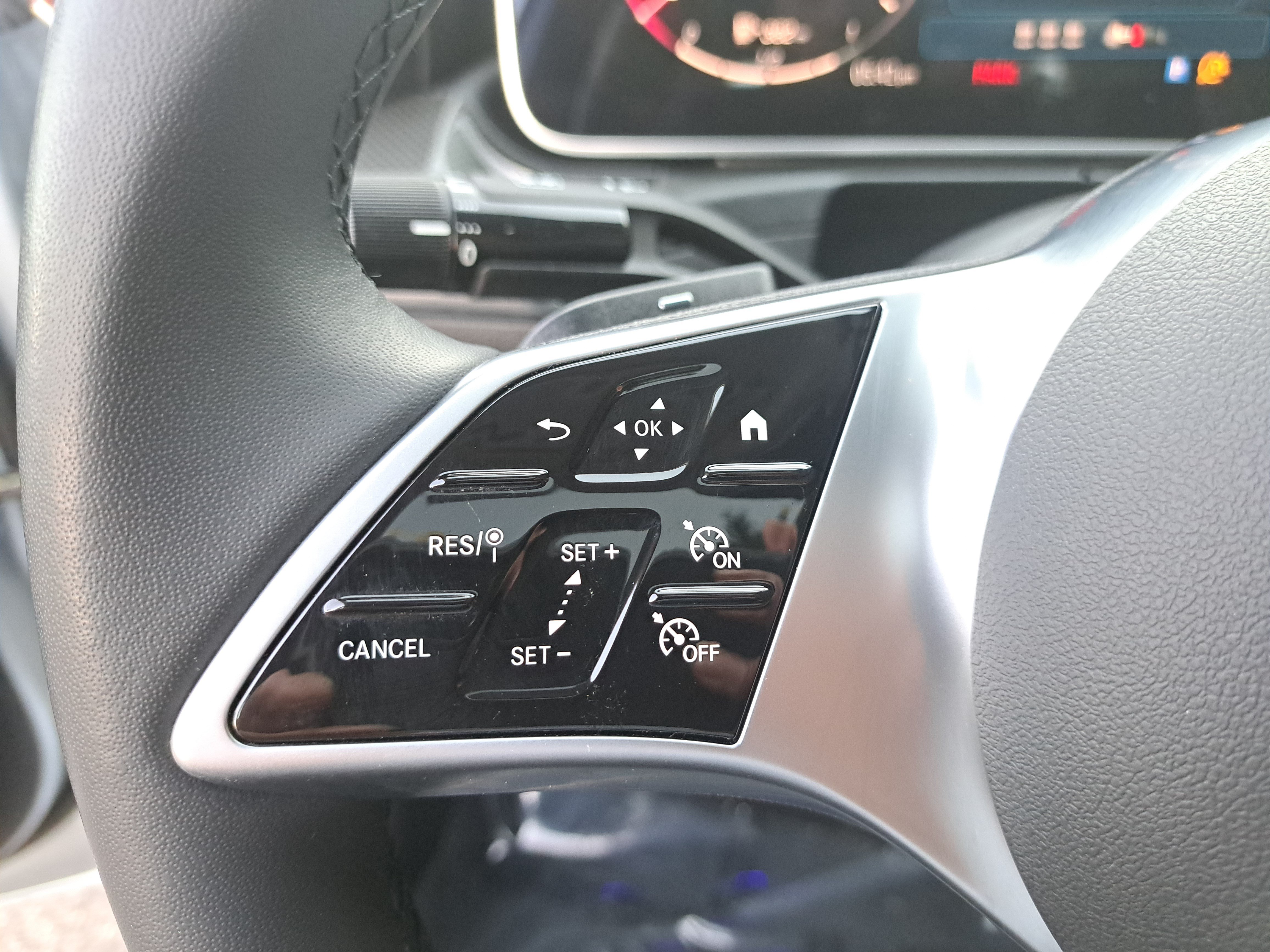 Used 2026 Mercedes-Benz C 300 Sedan image 19