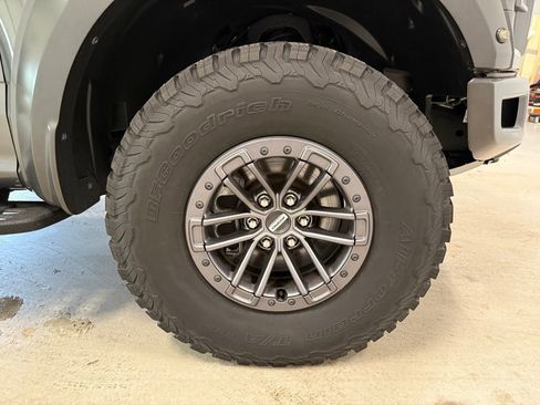 Used 2020 Ford F150 Raptor w/ Equipment Group 802A Luxury AWD/4WD image 33