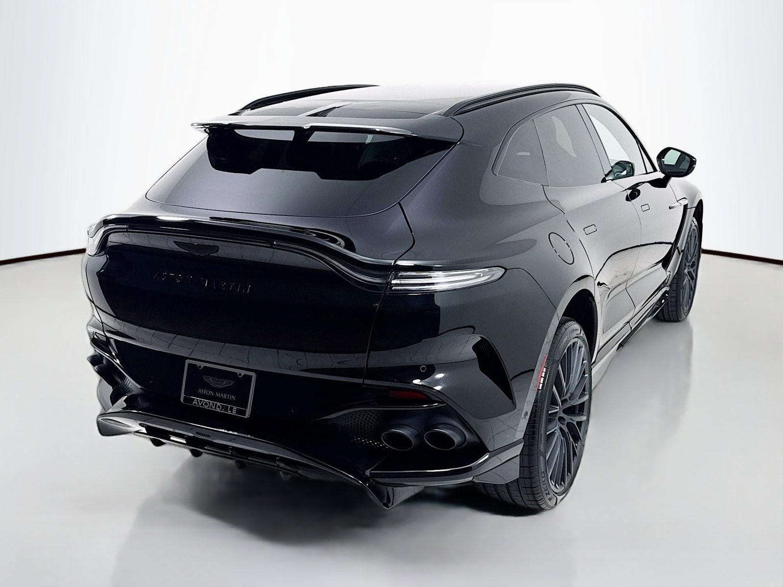 Used 2023 Aston Martin DBX 707 AWD/4WD image 8