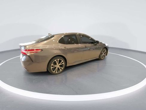 Certified 2020 Toyota Camry SE w/ Convenience Package FWD image 8