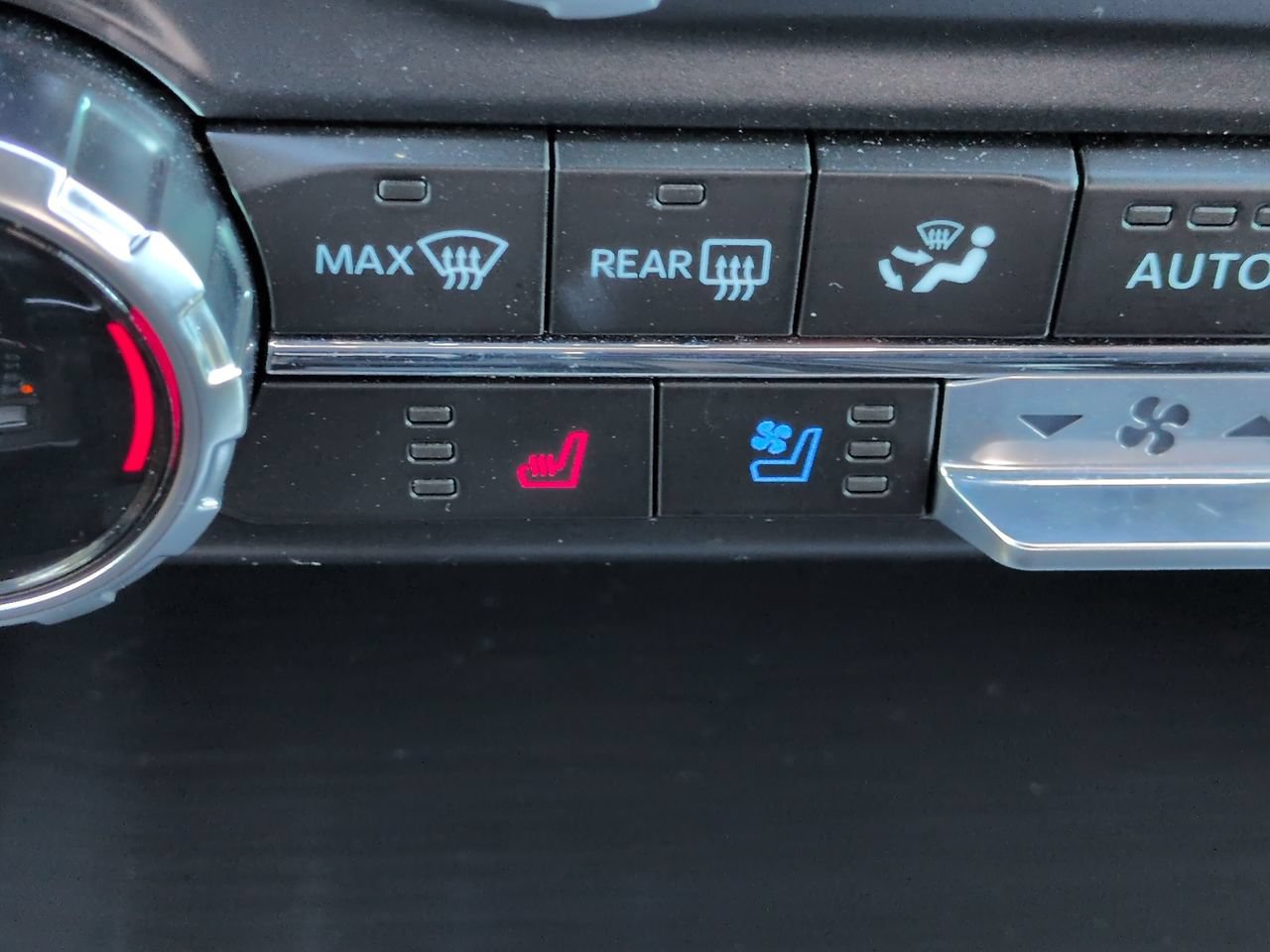 Used 2023 Ford F150 Lariat w/ Equipment Group 502A High AWD/4WD image 24