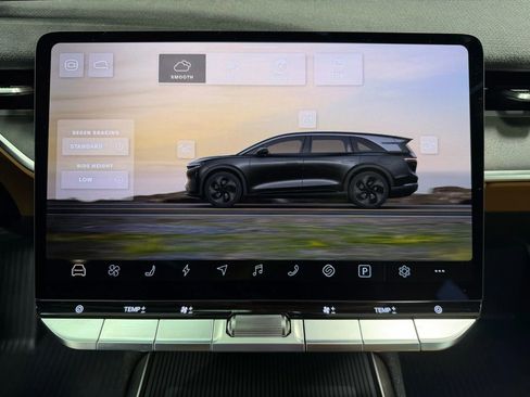 Used 2026 Lucid Gravity Dream image 38