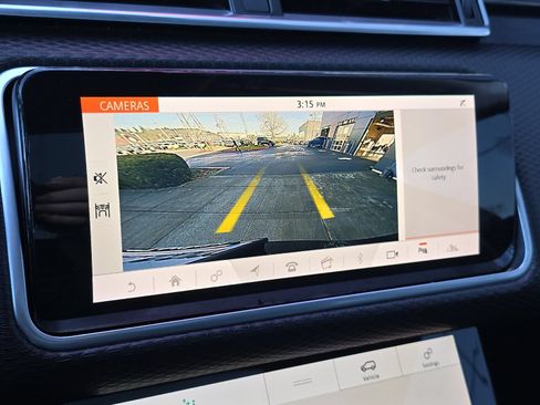 Used 2020 Land Rover Range Rover Velar S AWD/4WD image 19