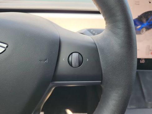 Used 2022 Tesla Model 3 Long Range AWD/4WD image 21