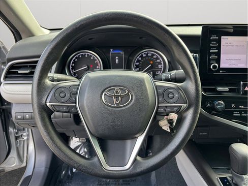 Used 2022 Toyota Camry LE image 20