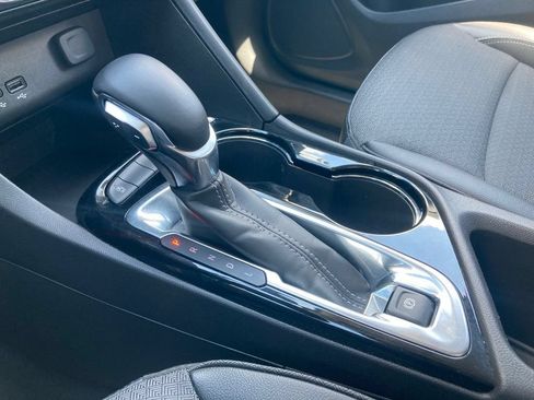 Used 2025 Buick Encore GX Preferred FWD image 27