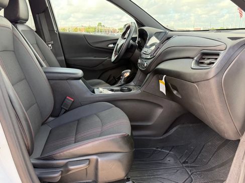 Used 2024 Chevrolet Equinox RS FWD image 38
