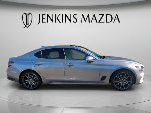 Used 2026 Genesis G70 2.5T Prestige RWD image 10