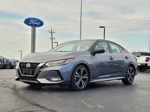 Used 2022 Nissan Sentra SR w/ SR Premium Package FWD image 8