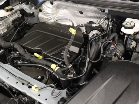 Used 2024 Buick Envista Sport Touring image 8