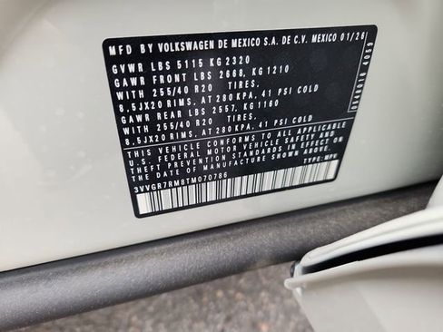 New 2026 Volkswagen Tiguan SE R-Line image 10