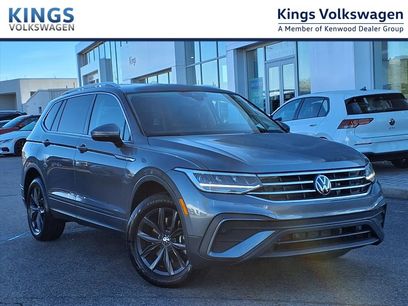 Certified 2024 Volkswagen Tiguan SE