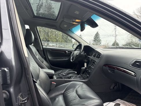 Used 2004 Volvo V70 2.5T image 17