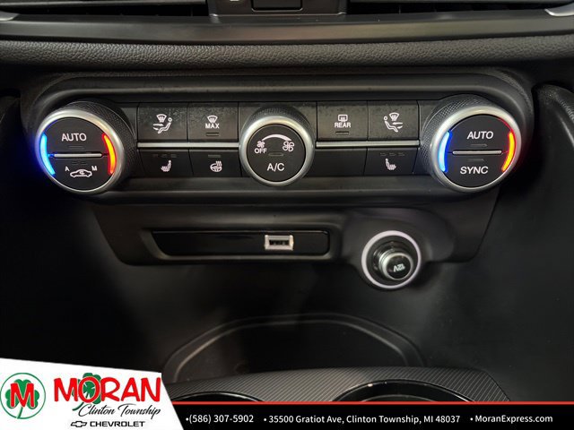 Used 2024 Alfa Romeo Giulia Ti RWD image 22