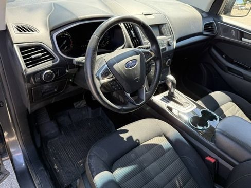 Used 2017 Ford Edge SEL image 10